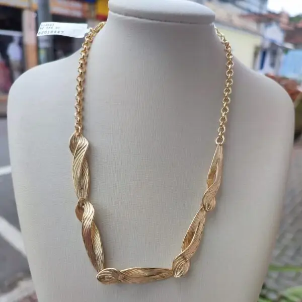 Colar Design Orgânico